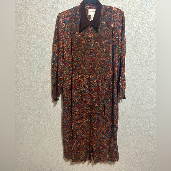 karin stevens Dresses & Skirts - Karin Stevens Vintage Paisley dress. Size 7 petite